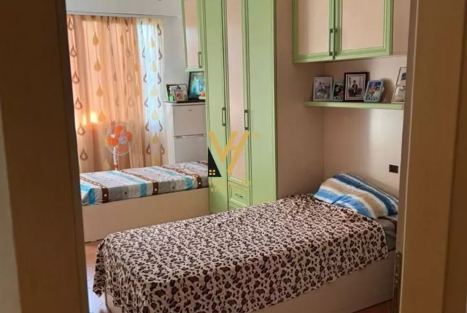 Shtepi me qera Apartament ne Tirane, 2+1, Mobilimi E mobiluar, Pagesa 420  Euro.
