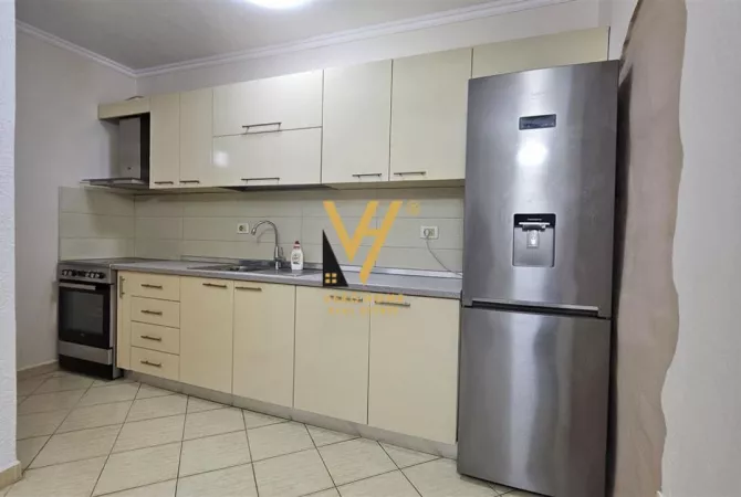 Shtepi me qera 2+1 ne Tirane - 550 Euro