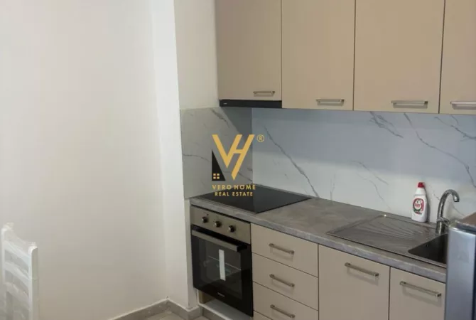 Shtepi me qera Apartament ne Tirane, 2+1, Mobilimi E mobiluar, Pagesa 50,000  Leke.