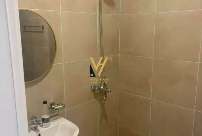 Shtepi me qera Apartament ne Tirane, 2+1, Mobilimi E mobiluar, Pagesa 50,000  Leke.