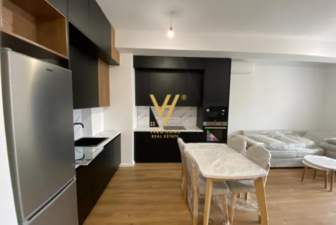 Shtepi me qera 1+1 ne Tirane - 450 Euro