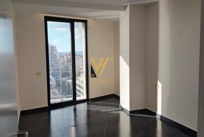 Ambient biznesi me qera 3+1 ne Tirane - 550 Euro
