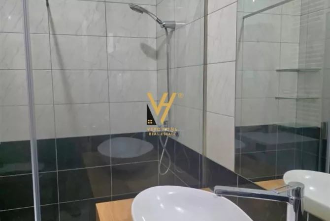 Shtepi me qera 1+1 ne Tirane - 60,000 Leke