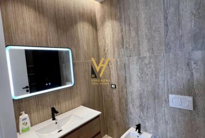 Shtepi me qera 2+1 ne Tirane - 1,100 Euro