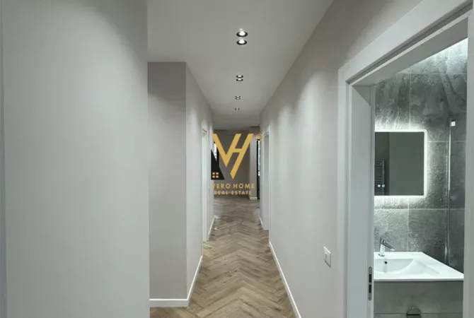 Ambient biznesi me qera 3+1 ne Tirane - 1,250 Euro