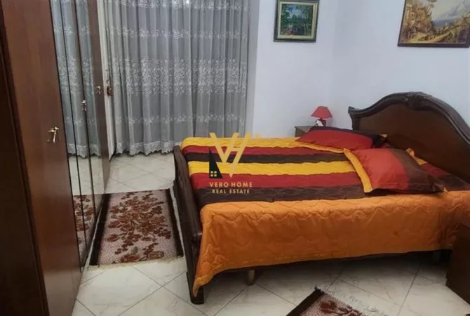 Shtepi me qera Apartament ne Tirane, 2+1, Mobilimi E mobiluar, Pagesa 80,000  Leke.