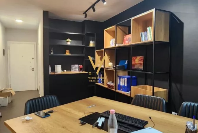 Ambient biznesi me qera 3+1 ne Tirane - 850 Euro
