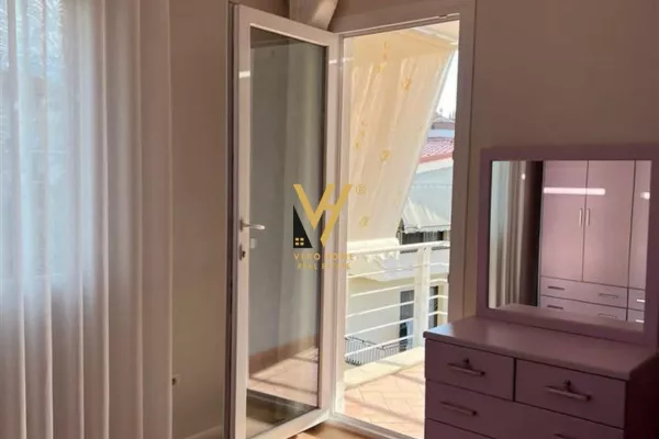 Shtepi me qera Apartament ne Tirane, 2+1, Mobilimi E mobiluar, Pagesa 80,000  Leke.