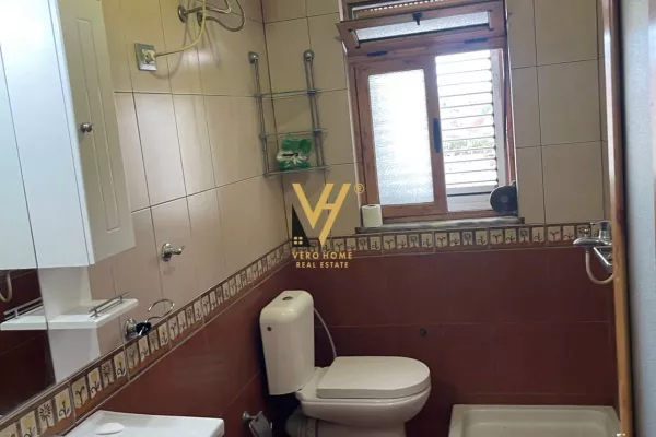 Shtepi me qera 2+1 ne Tirane - 450 Euro