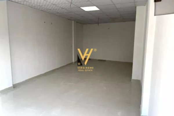 Ambient biznesi me qera 3+1 ne Tirane - 400 Euro