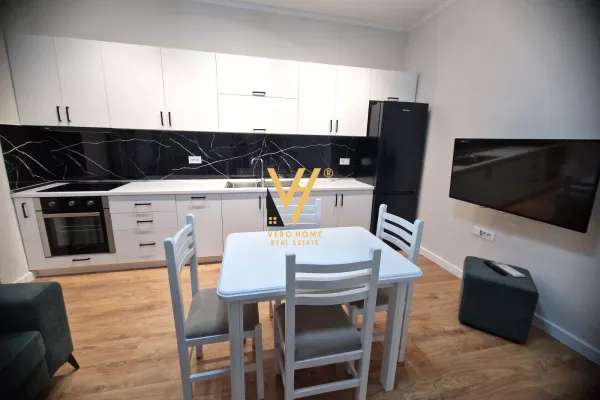 Shtepi me qera Apartament ne Tirane, 2+1, Mobilimi E mobiluar, Pagesa 750  Euro.