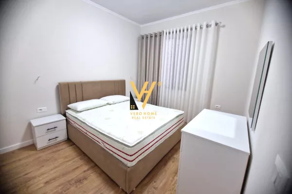 Shtepi me qera Apartament ne Tirane, 2+1, Mobilimi E mobiluar, Pagesa 750  Euro.