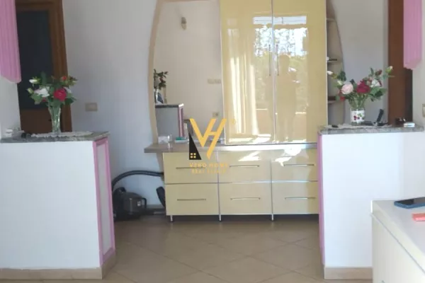 House for Sale 5+1 in Vlora - 750,000 Euro