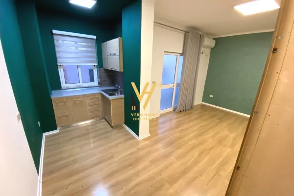 Shtepi me qera 2+1 ne Tirane - 800 Euro