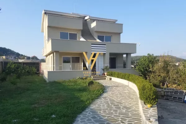 Casa in affitto 3+1 a Tirana - 1,600 Euro