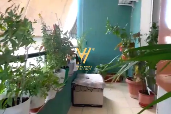 Shtepi ne shitje Apartament ne Tirane, 2+1, Mobilimi E mobiluar, Pagesa 135,000  Euro.