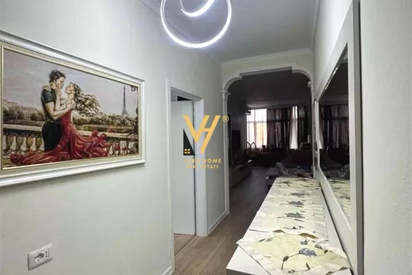 Shtepi me qera Apartament ne Tirane, 3+1, Mobilimi E mobiluar, Pagesa 1,050  Euro.