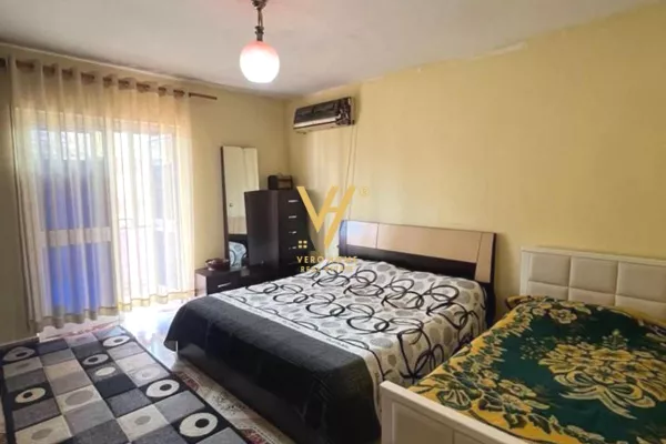 Shtepi ne shitje Apartament ne Tirane, 2+1, Mobilimi E mobiluar, Pagesa 170,000  Euro.