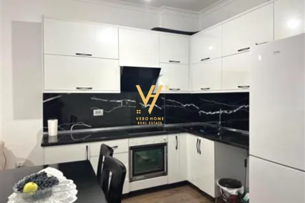 Shtepi ne shitje 2+1 ne Tirane - 180,000 Euro