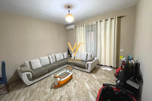 Shtepi me qera 2+1 ne Tirane - 600 Euro