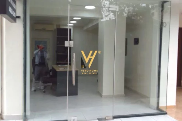 Ambient biznesi ne shitje 3+1 ne Tirane - 65,000 Euro