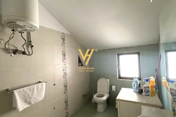Shtepi me qera 3+1 ne Tirane - 1,000 Euro