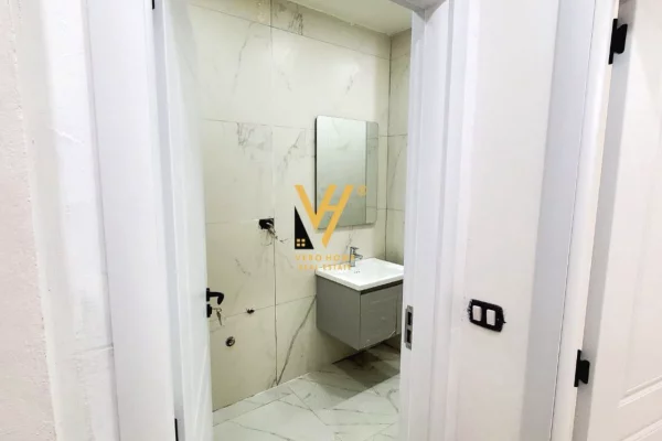 Appartamento in vendita a Tirana 1+1, Vuoto