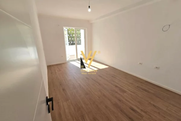 Shtepi ne shitje 1+1 ne Tirane - 125,000 Euro