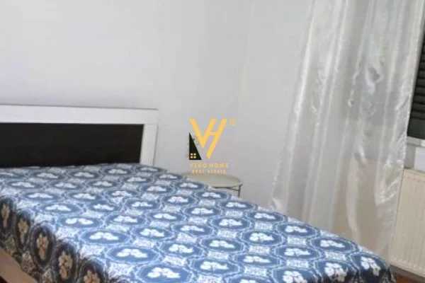 Shtepi me qera Shtepi Private ne Tirane, 3+1, Mobilimi E mobiluar, Pagesa 70,000  Leke.