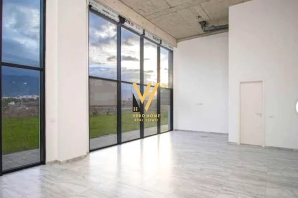 Business Property for Rent 3+1 in Tirana - 500 Euro