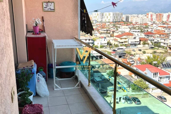 Shtepi ne shitje Apartament ne Tirane, 2+1, Mobilimi E mobiluar, Pagesa 135,000  Euro.