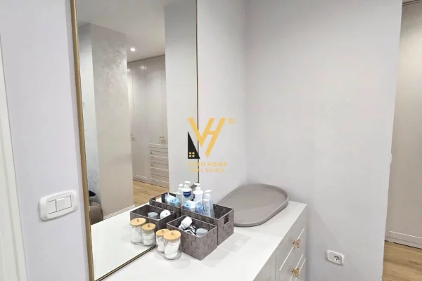 Shtepi me qera Apartament ne Tirane, 2+1, Mobilimi E mobiluar, Pagesa 1,500  Euro.