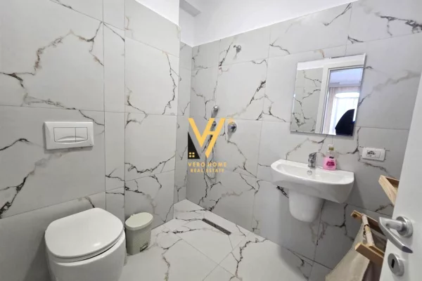 Shtepi me qera Apartament ne Tirane, 2+1, Mobilimi E mobiluar, Pagesa 600  Euro.