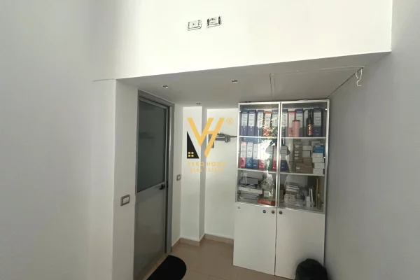 Business Property for Rent 3+1 in Tirana - 400 Euro