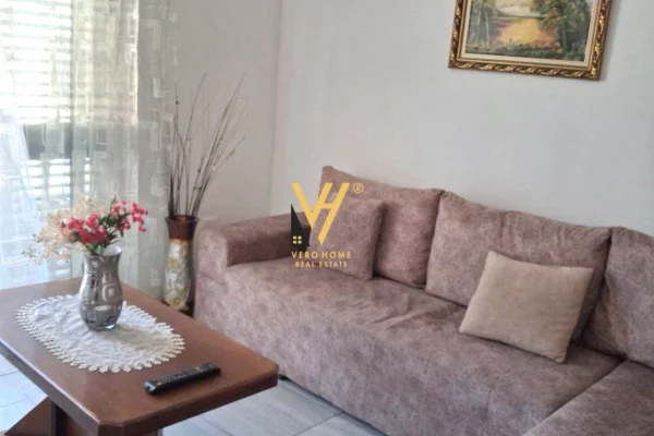 Shtepi me qera 2+1 ne Tirane - 450 Euro