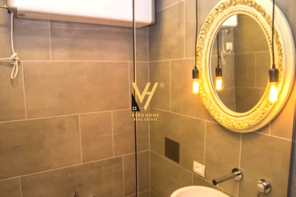 Shtepi me qera Apartament ne Tirane, 3+1, Mobilimi E mobiluar, Pagesa 1,500  Euro.