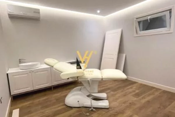 JEPET DYQAN 70 M2 ME QIRA TE KOMUNA E PARISIT 1.500 EURO