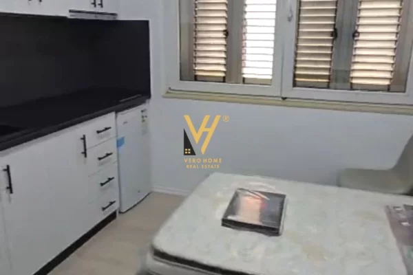 Shtepi me qera Garsoniere ne Tirane - 400 Euro