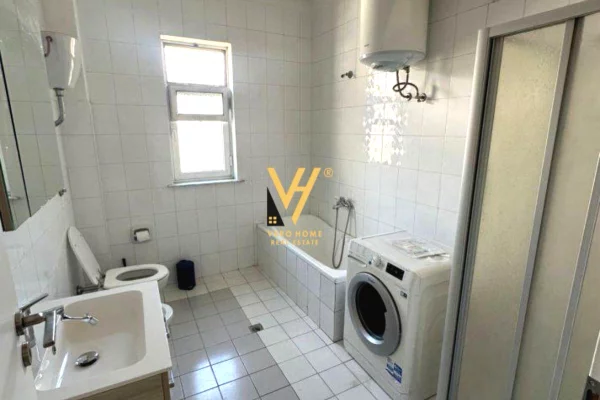 Shtepi me qera Apartament ne Tirane, 2+1, Mobilimi E mobiluar, Pagesa 70,000  Leke.