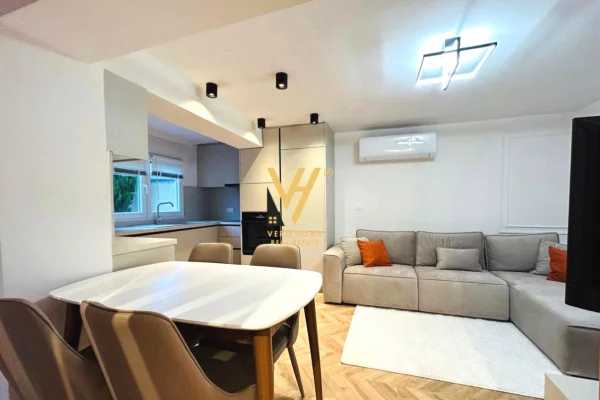 Shtepi me qera 2+1 ne Tirane - 70,000 Leke