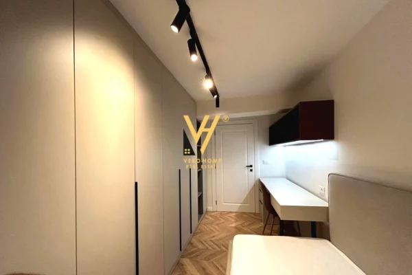 Shtepi me qera 2+1 ne Tirane - 70,000 Leke