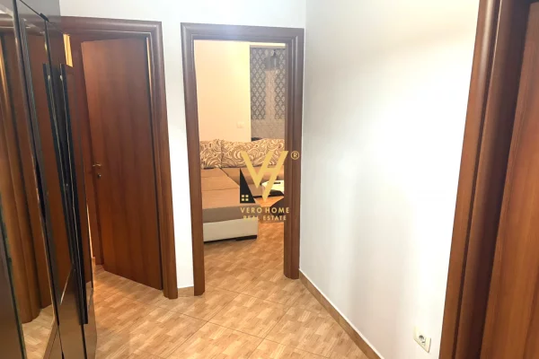Shtepi me qera 1+1 ne Tirane - 400 Euro