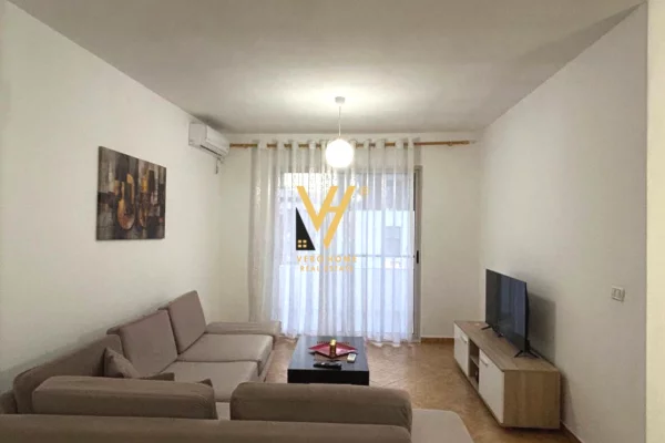 Shtepi me qera 2+1 ne Tirane - 47,000 Leke