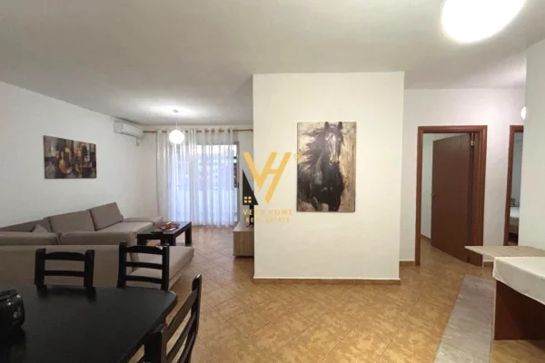 Shtepi me qera 2+1 ne Tirane - 47,000 Leke