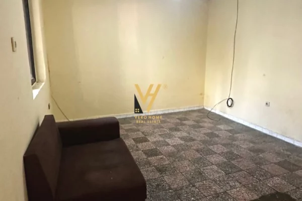 Shtepi ne shitje Apartament ne Tirane, 1+1, Mobilimi E mobiluar, Pagesa 118,000  Euro.