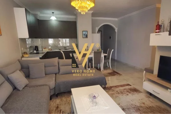 Shtepi me qera 2+1 ne Tirane - 65,000 Leke