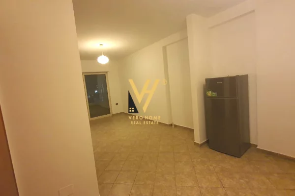 Shtepi me qera 1+1 ne Tirane - 50,000 Leke