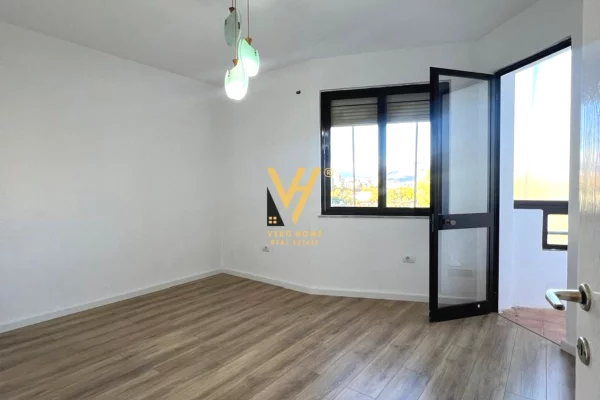 Shtepi ne shitje 2+1 ne Tirane - 165,000 Euro