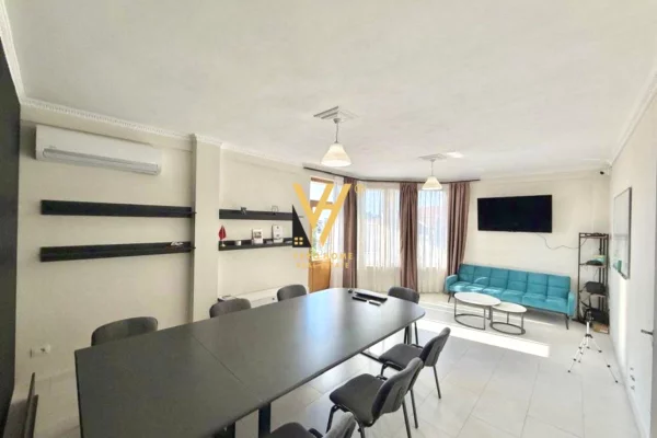 Business Property for Rent 3+1 in Tirana - 650 Euro