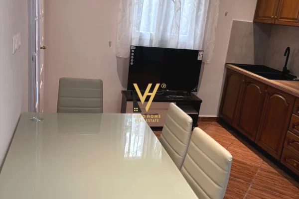 Shtepi me qera 1+1 ne Tirane - 45,000 Leke